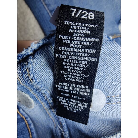 BCBGeneration 2-Button Mid Rise Bootcut Medium Wash Faded Distressed Jeans 7/28 - Picture 5 of 7